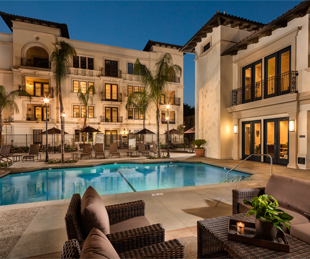 Avanti Clubhouse & Pool